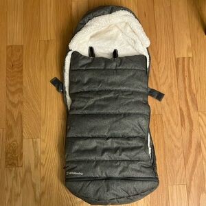 Uppababy Cozy Ganoosh in Greyson